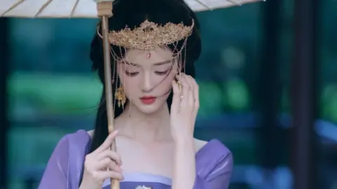 女子打架喊儿子帮忙